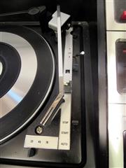 VINTAGE ZENITH ALLEGRO TURN TABLE EIGHT TRACK AM FM TUNER SOUND SYSTEM - VINTAGE